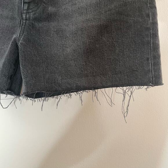 NWT Madewell The Dad Jean Short Faded Dark Gray Wash Raw Hem High Rise Size 27 - Picture 6 of 7